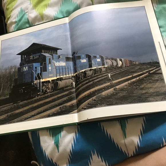 Book - Picture 5 of 5